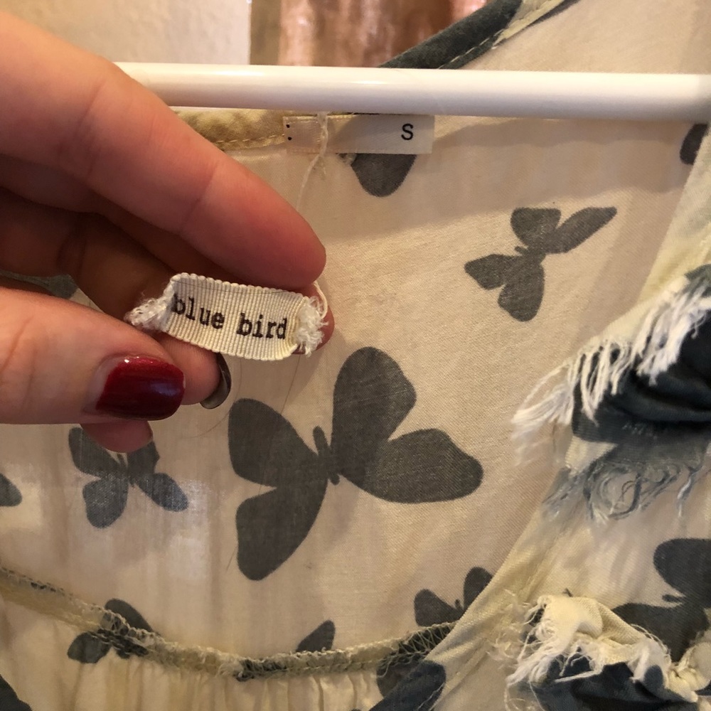 Flowy, Feminine Tank - Picture 6 of 8